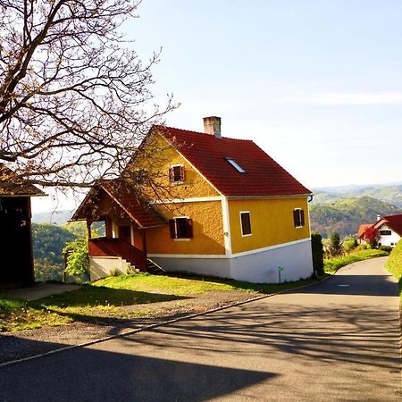 Ferienhaus Haring Kitzeck im Sausal Exterior photo